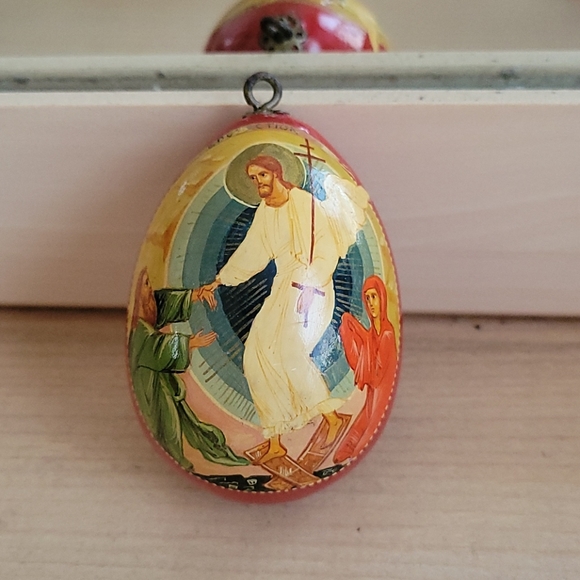 Vintage Wood Painted Religious Egg Ornament - Picture 2 of 4